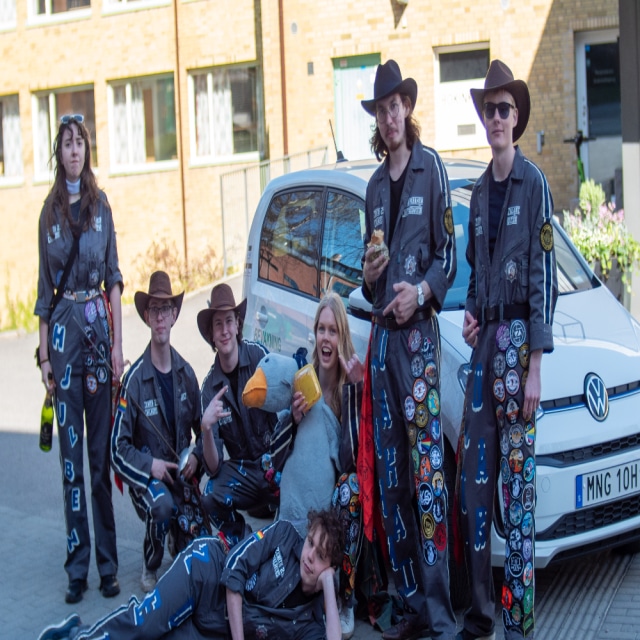 Gruppbild på medlemmarna i Zenith 25